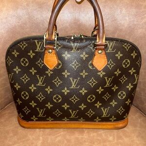 Louis Vuitton Monogram Alma PM with COA